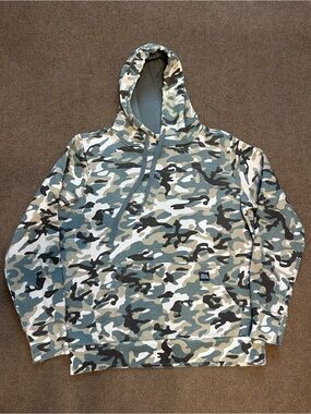 Women’s Camo Hoodie Sweatshirt Size Small Real Work Brand